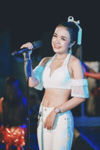 janey-dance-1